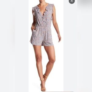 BCBG GENERATION..Floral Ruffle Sleeveless Dress..SIZE:M